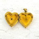 Vintage WWII Victory Sweetheart Locket