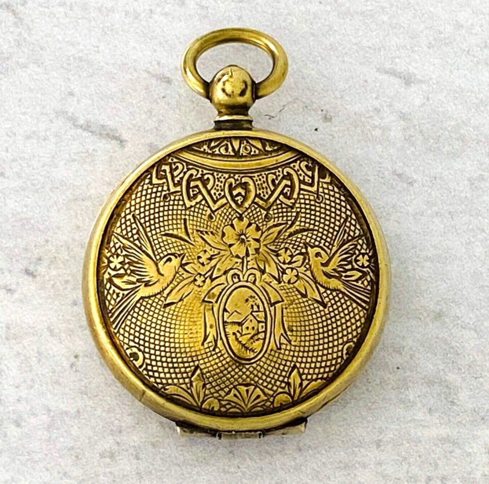 Victorian Hand Engraved Birds Pinchbeck Gold Pocket Watch Locket