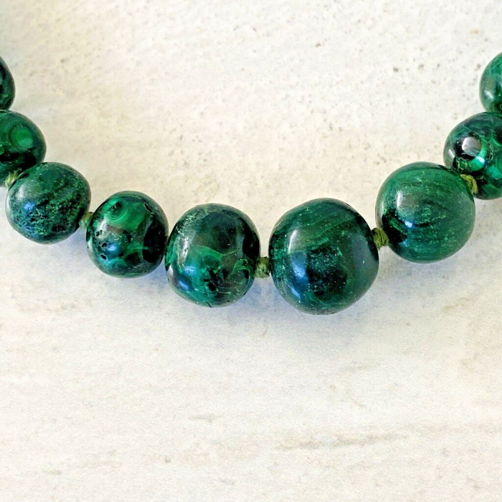Vintage Malachite Graduated Round Beads Necklace