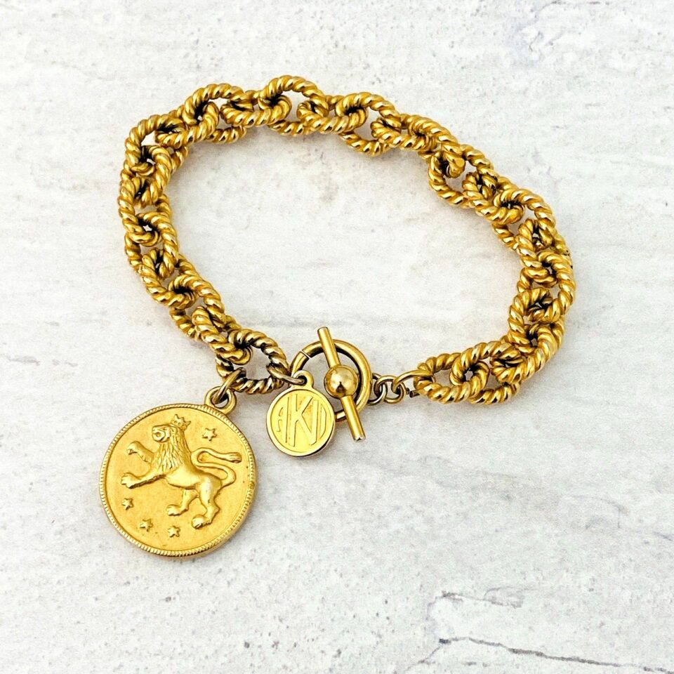 Vintage Bloomed Gold Lion Passant Knight Medal Charm Bracelet Anne Klein 1990s