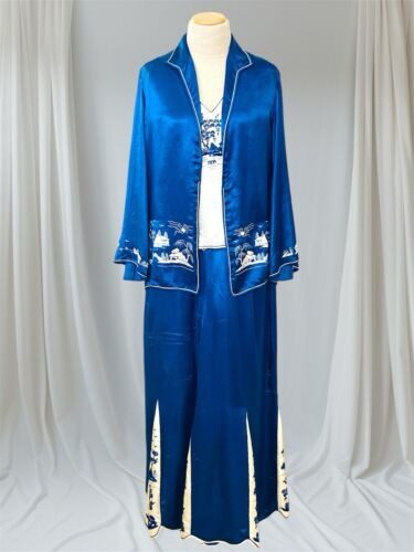 Art Deco Embroidered Silk Pajama Set 3 pc Jacket Top Pants Flared Gorgeous Blue!
