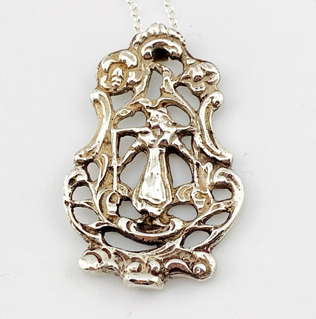 Peruzzi Style Baroque 900 Silver Pendant
