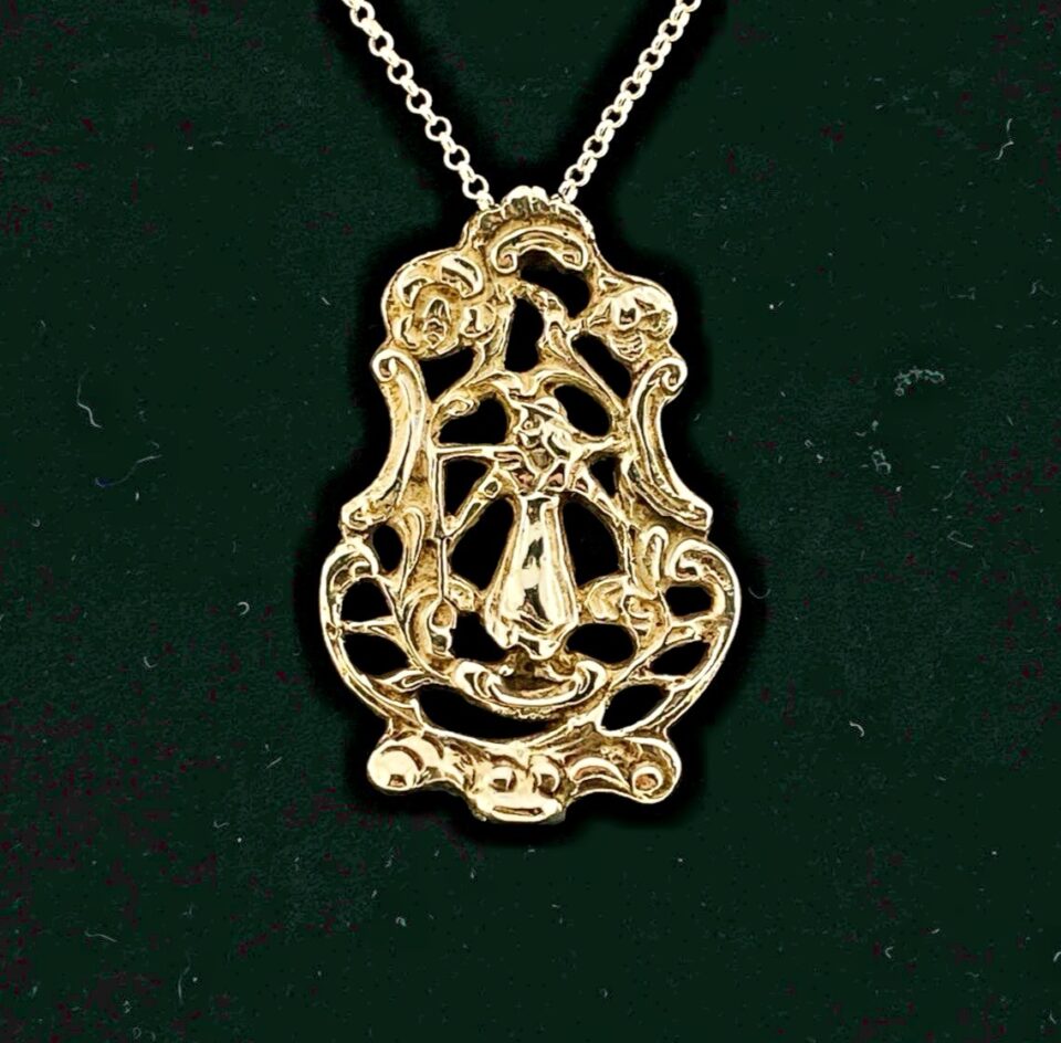 Peruzzi Style Baroque 900 Silver Pendant Necklace