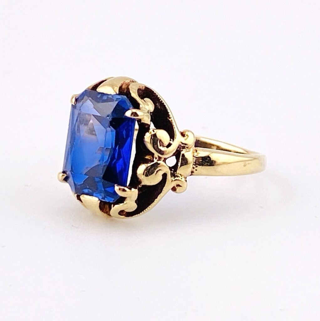 Estate 10k Gold Lab Created Sapphire Women’s Ring