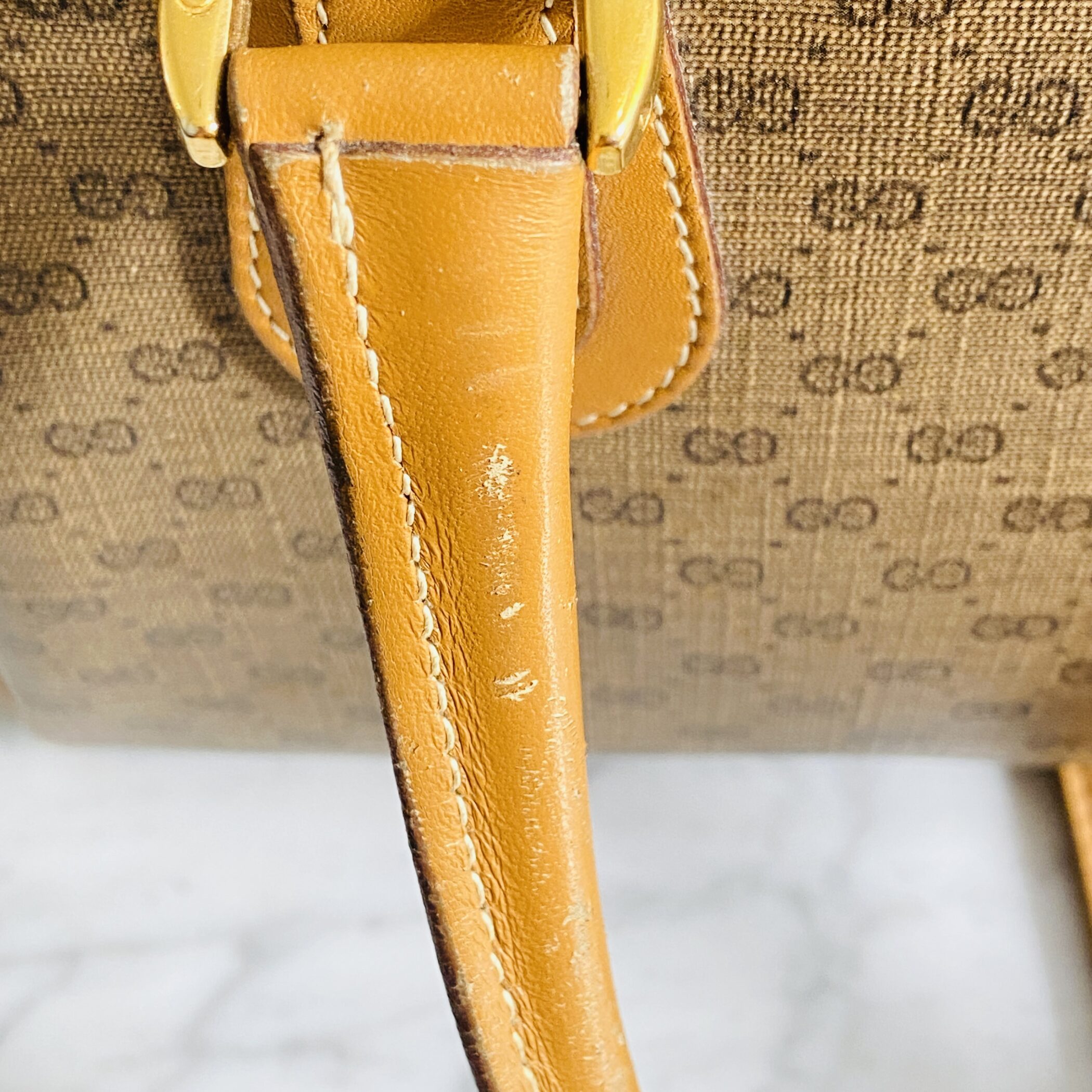 GUCCI GG Supreme Boston Bag