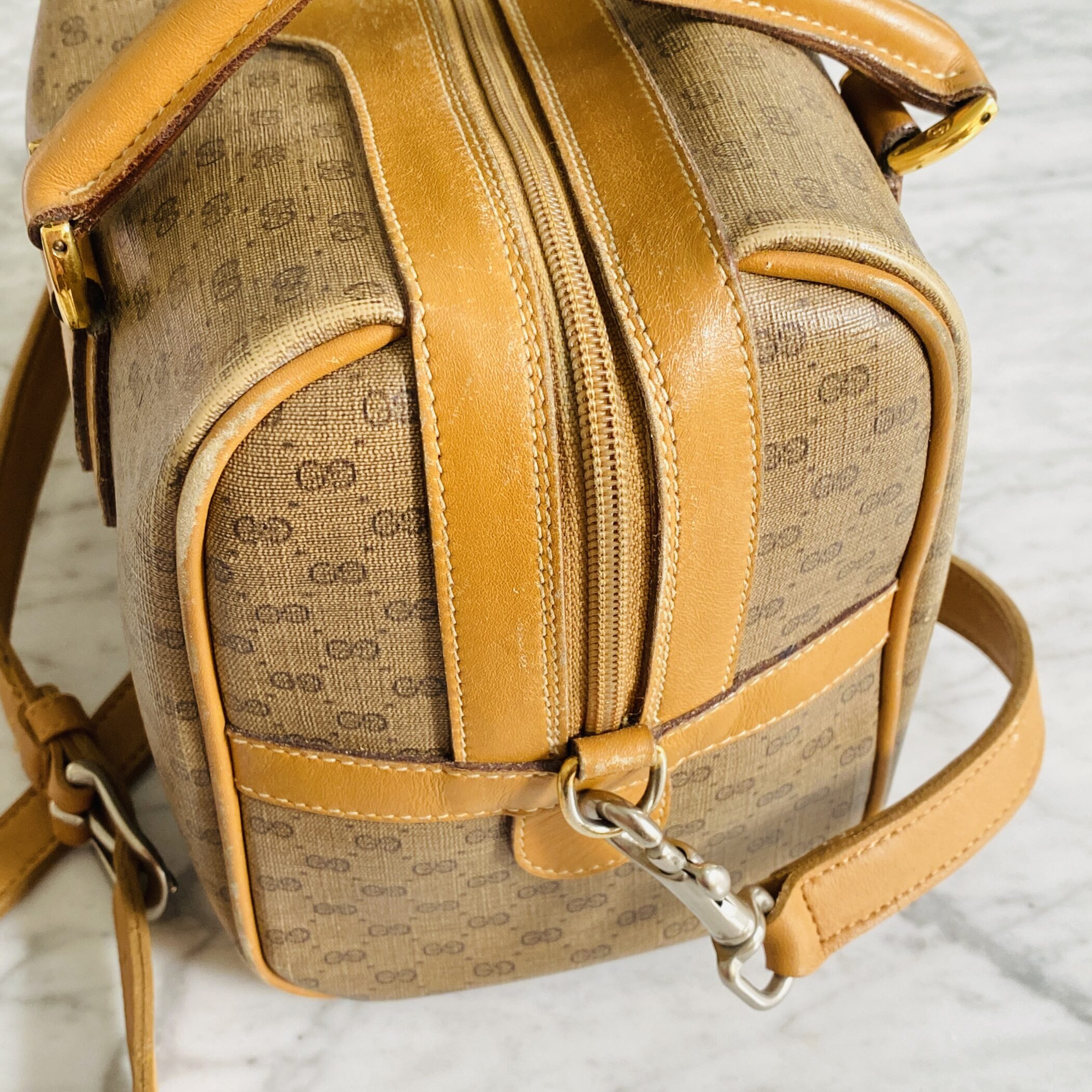 GUCCI GG Supreme Boston Bag