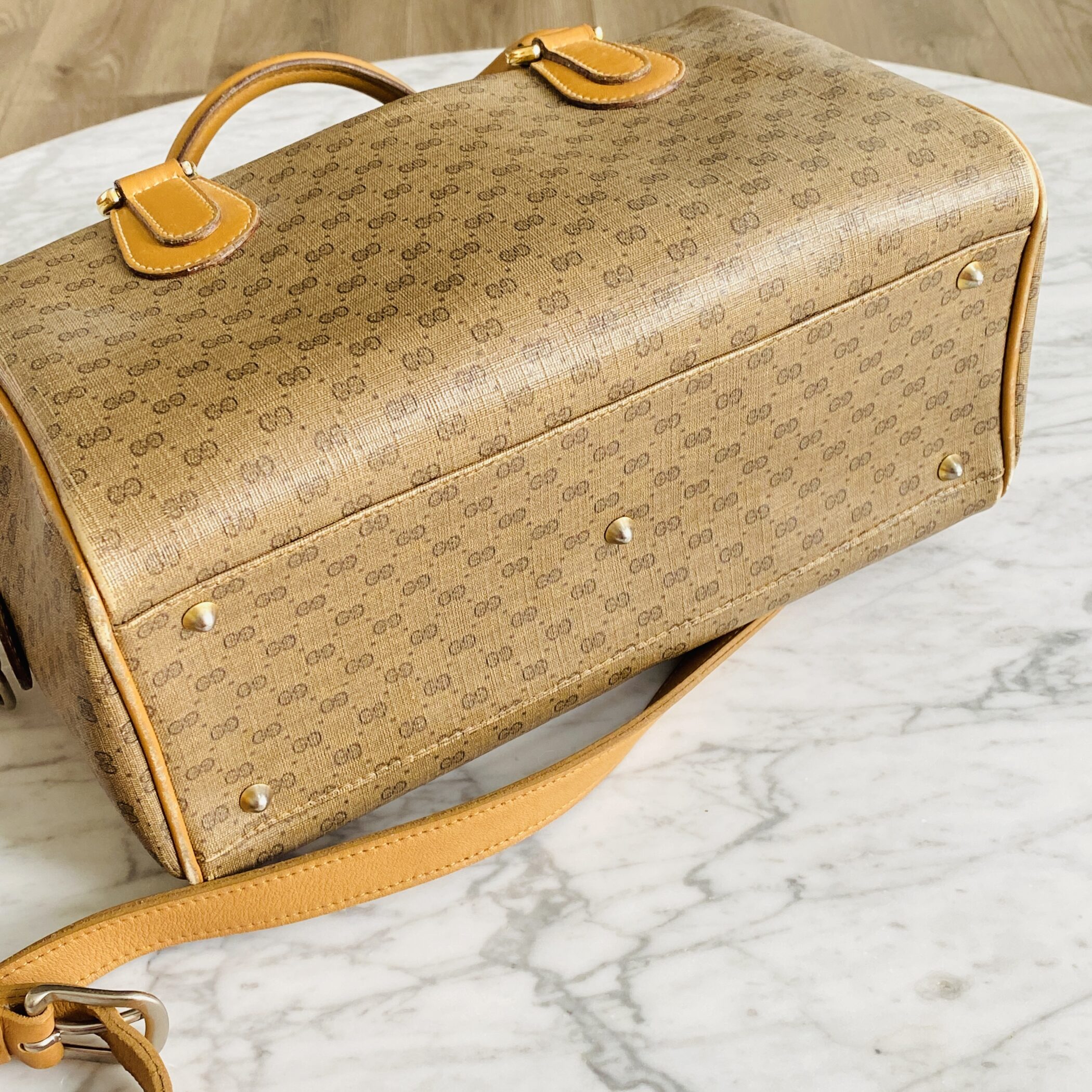 GUCCI GG Supreme Boston Bag