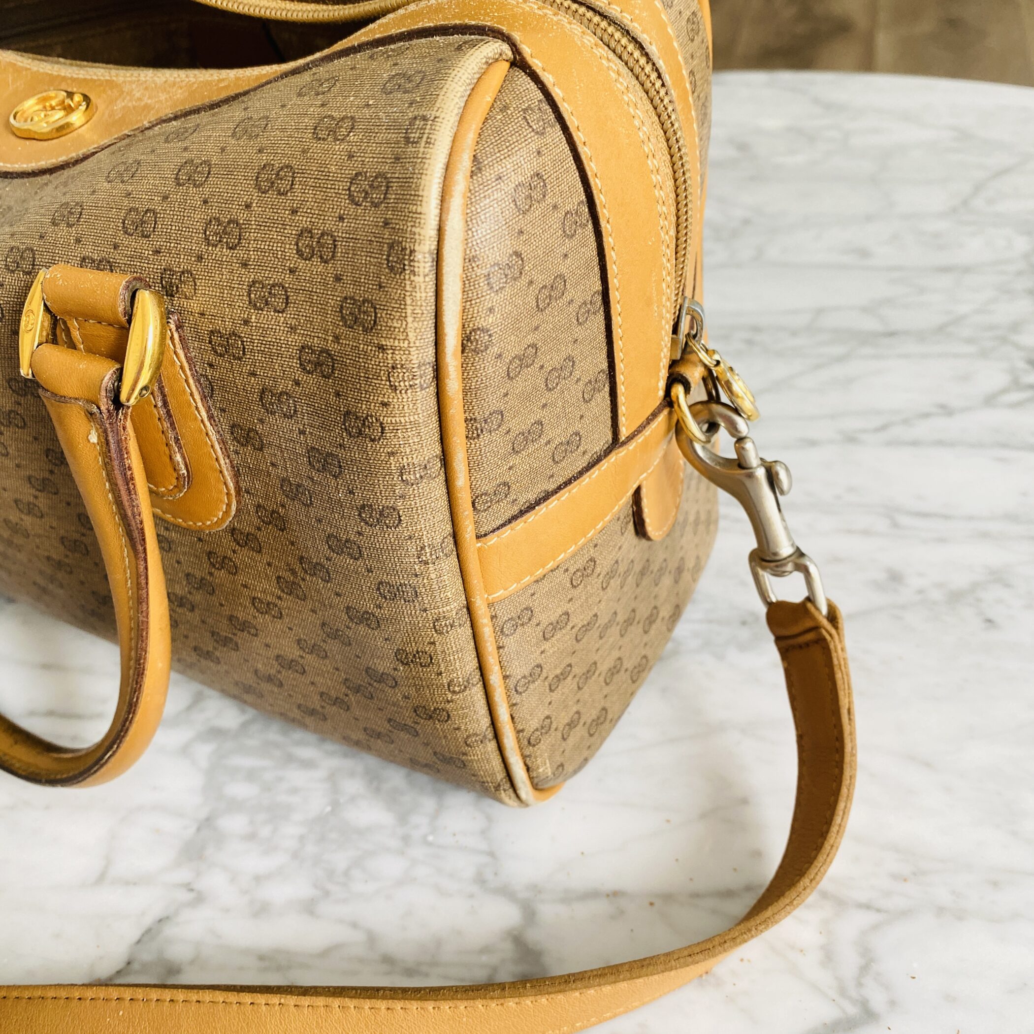 GUCCI GG Supreme Boston Bag