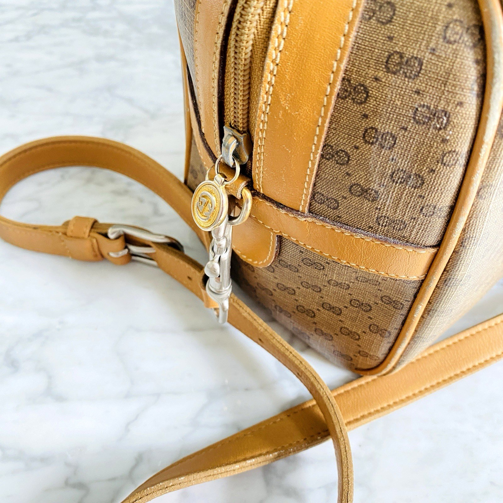 GUCCI GG Supreme Boston Bag
