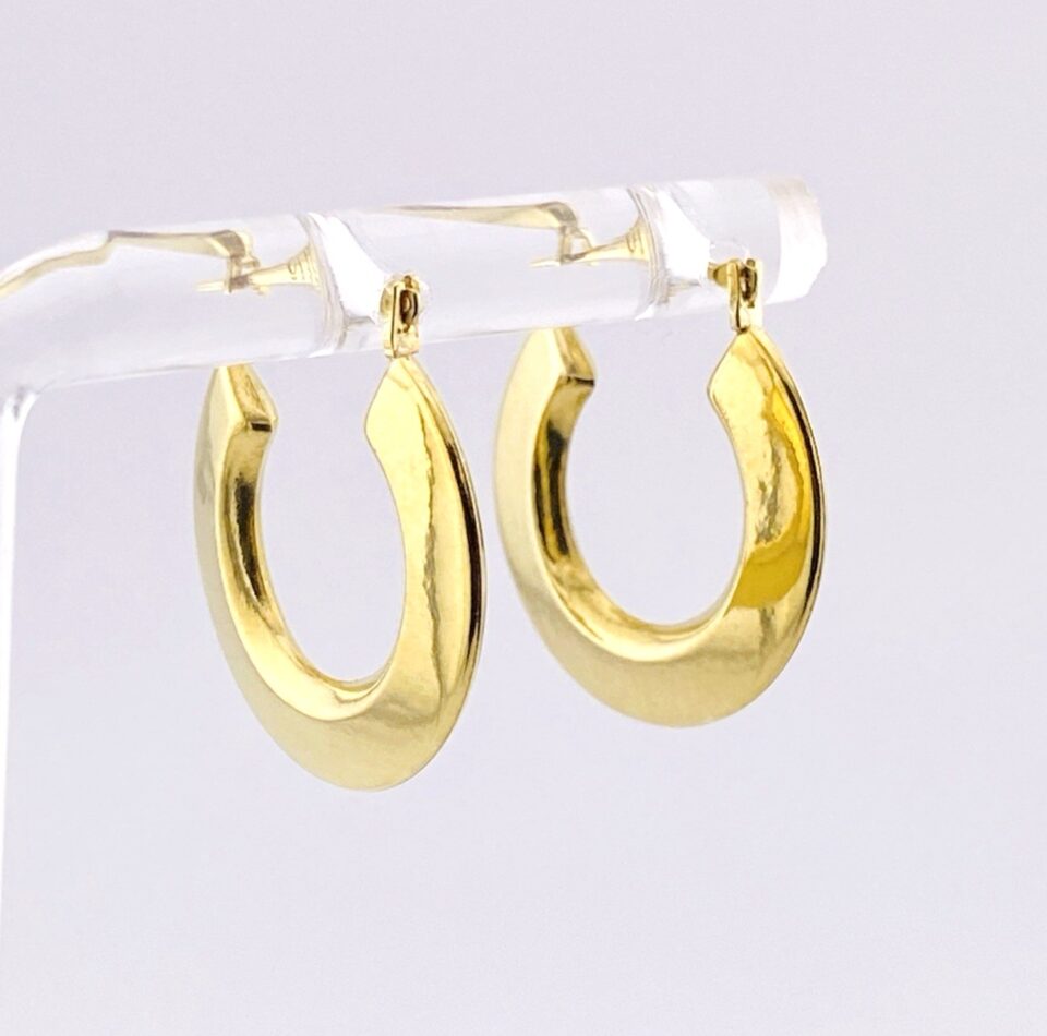 18K Gold Low-Profile Hoop Earrings