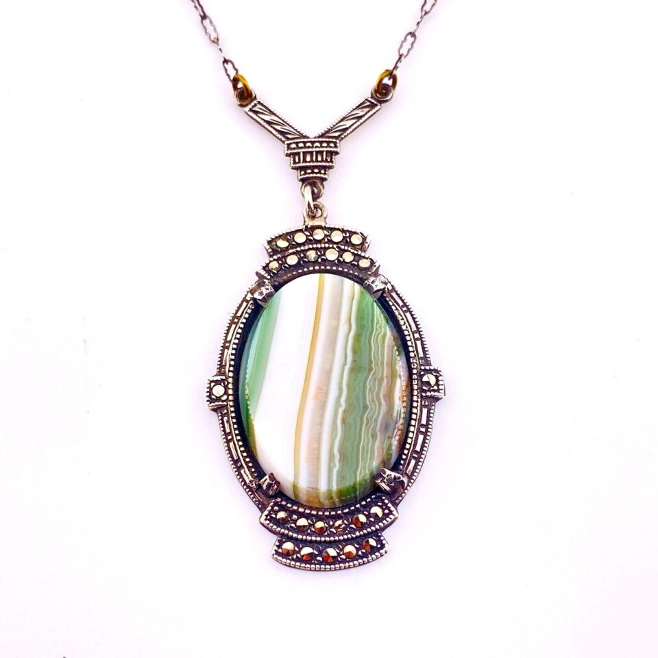 Art Deco Natural Green Banded Agate Lavalier Necklace