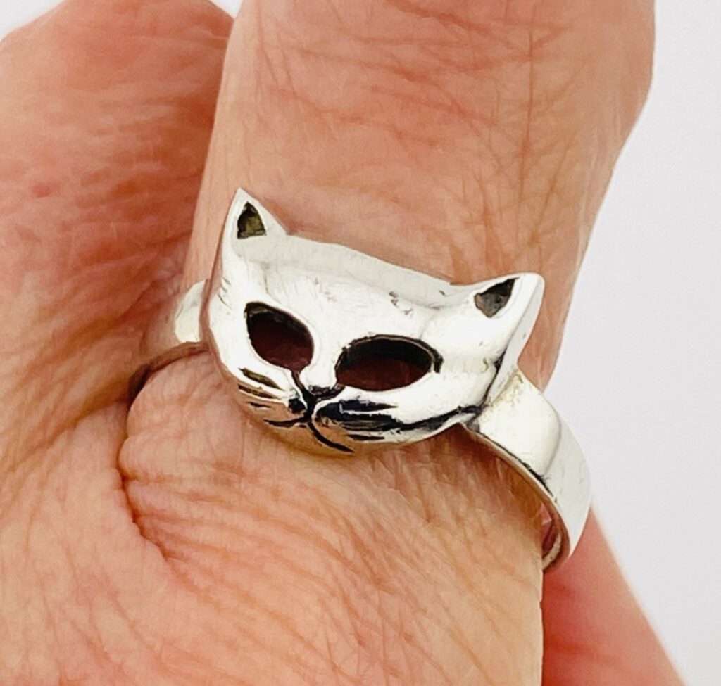 Peter Stone Sterling Silver Cat Mask Ring