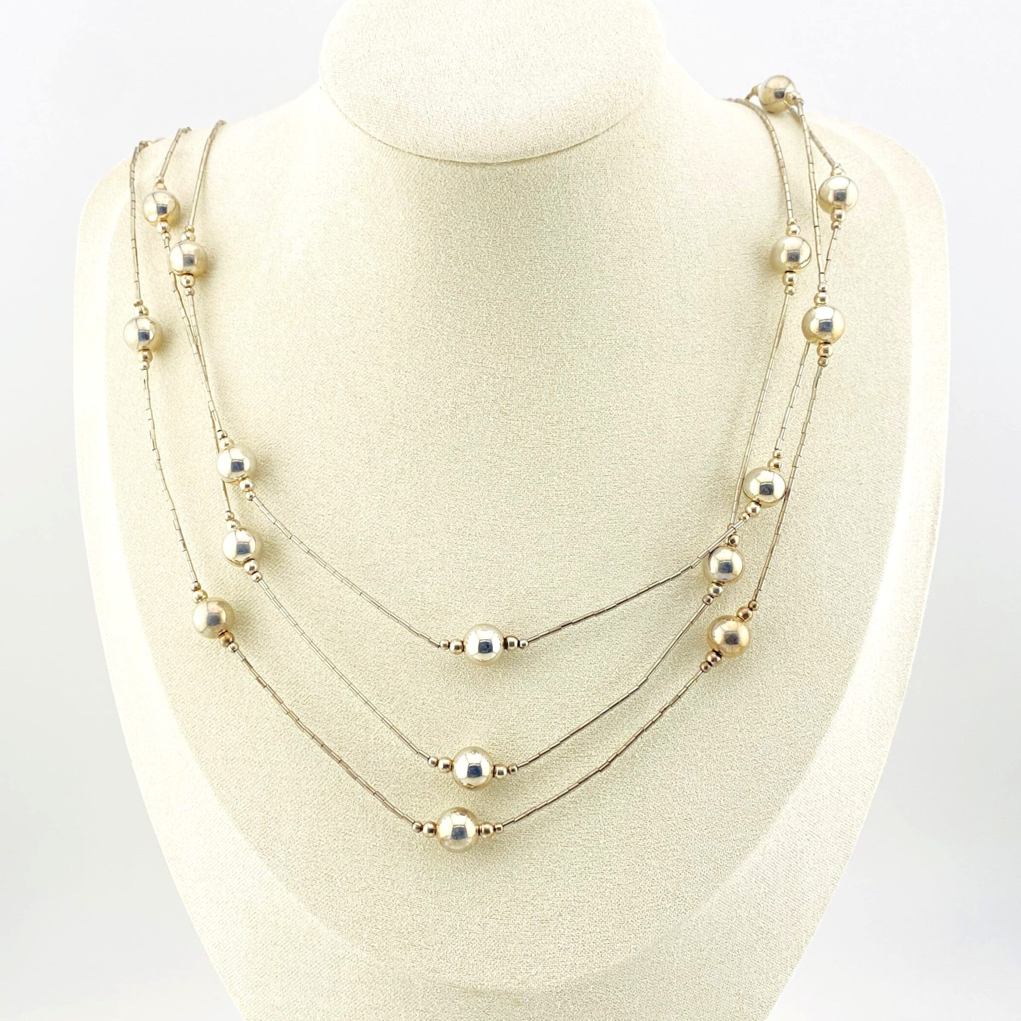Navajo pearls necklace sterling　ナバホパール Navajo Pearls Liquid Silver 3-Strand Necklace – Sterling Rising