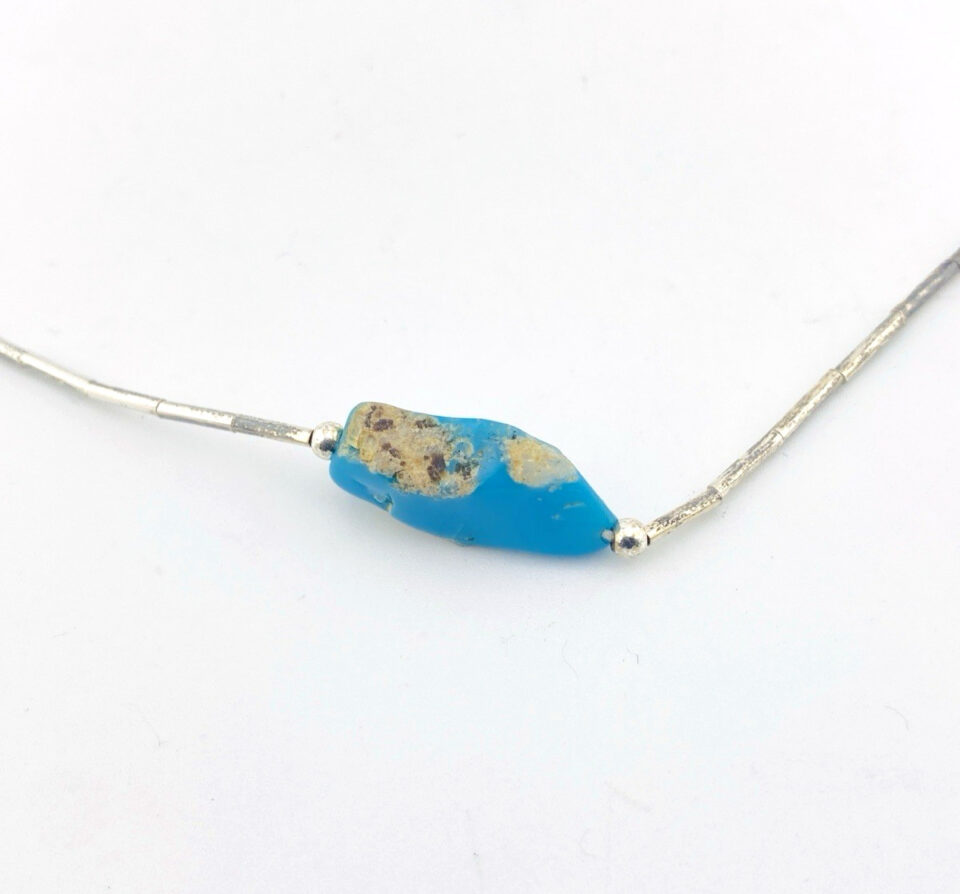 Vintage turquoise liquid silver single pebble necklace