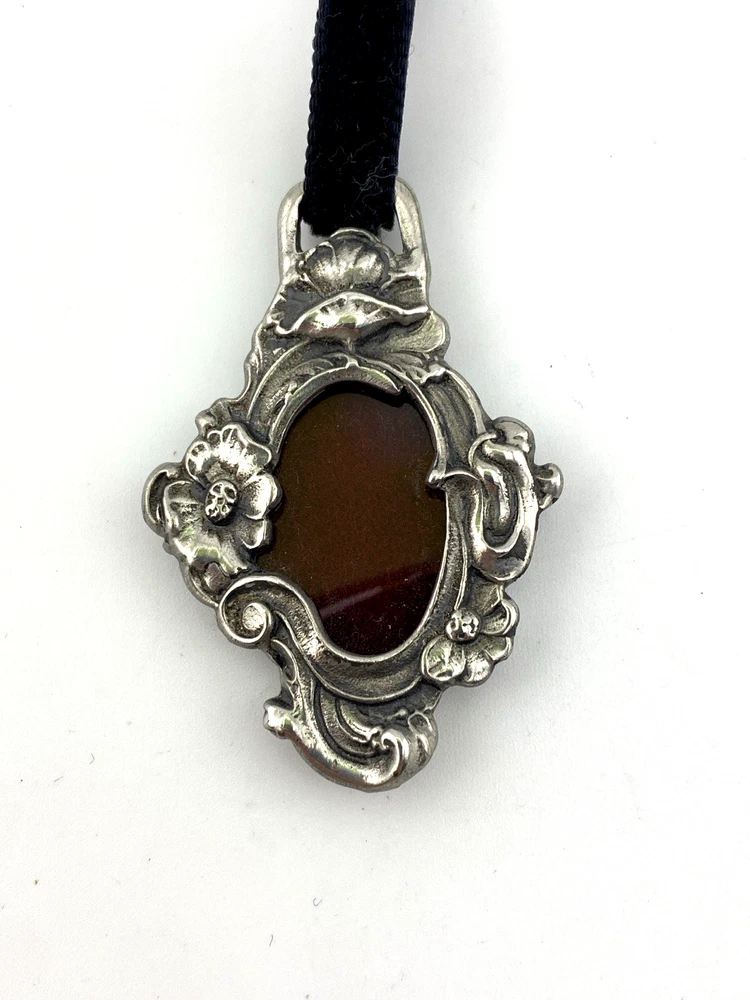 Elias Fine Pewter Art Nouveau Locket Pendant Necklace Velvet Ribbon Slide ca1990