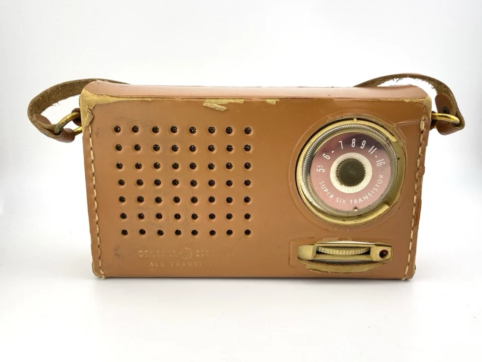 vintage ge super six transistor radio p790b with case portable mid century