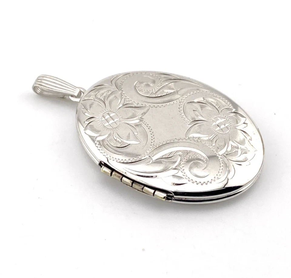 large sterling silver oval locket engraved floral cartouche vintage hayward weh