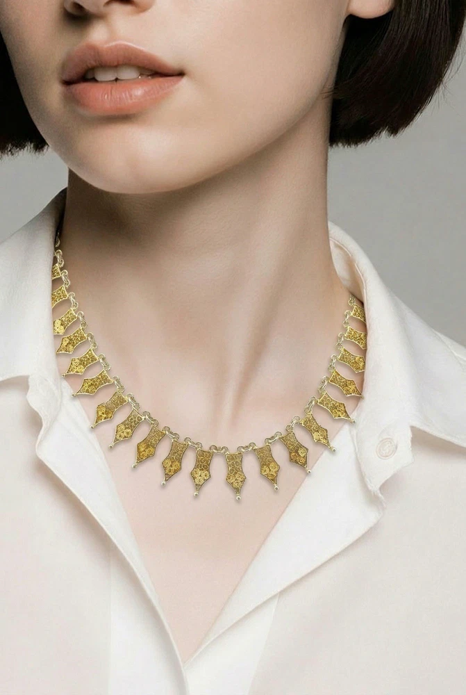 Vintage filigree link necklace with gold and silver tone spear shaped links 17 inch