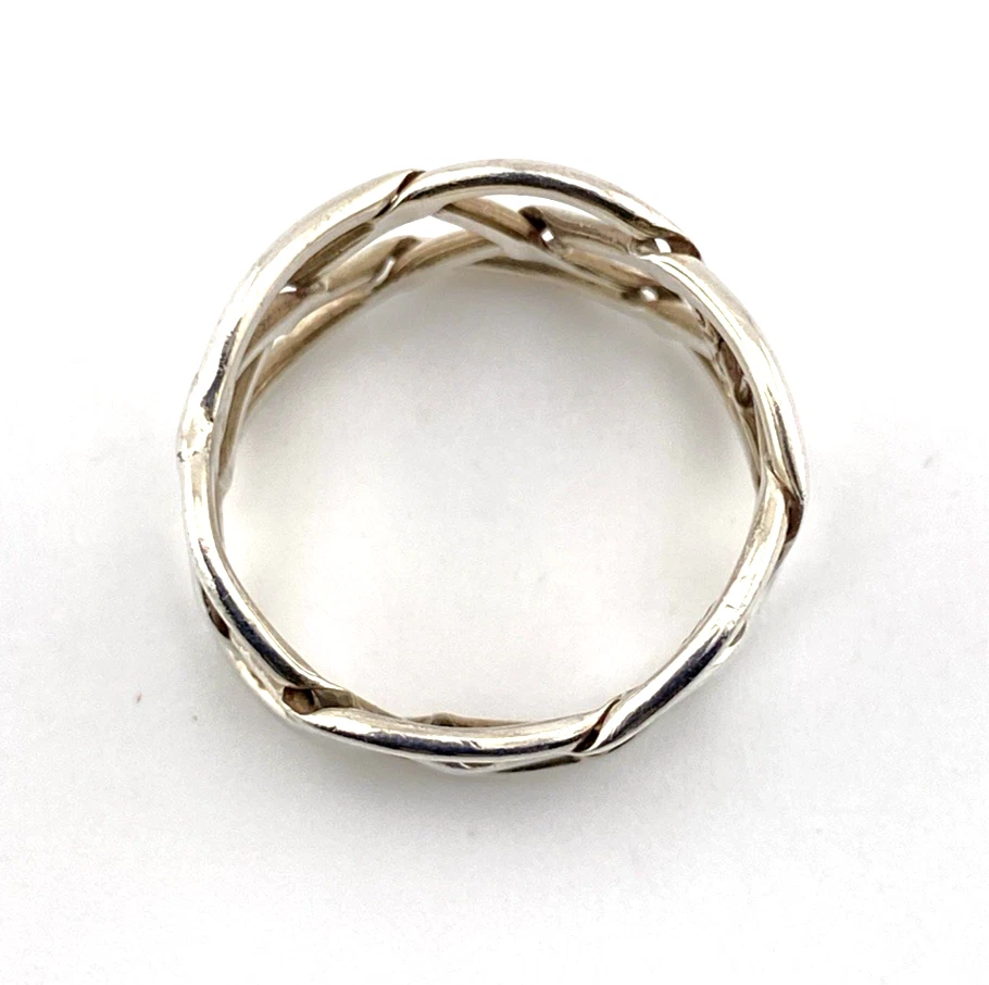 Vintage Mexico sterling silver openwork basket weave band ring with interwoven trellis design.