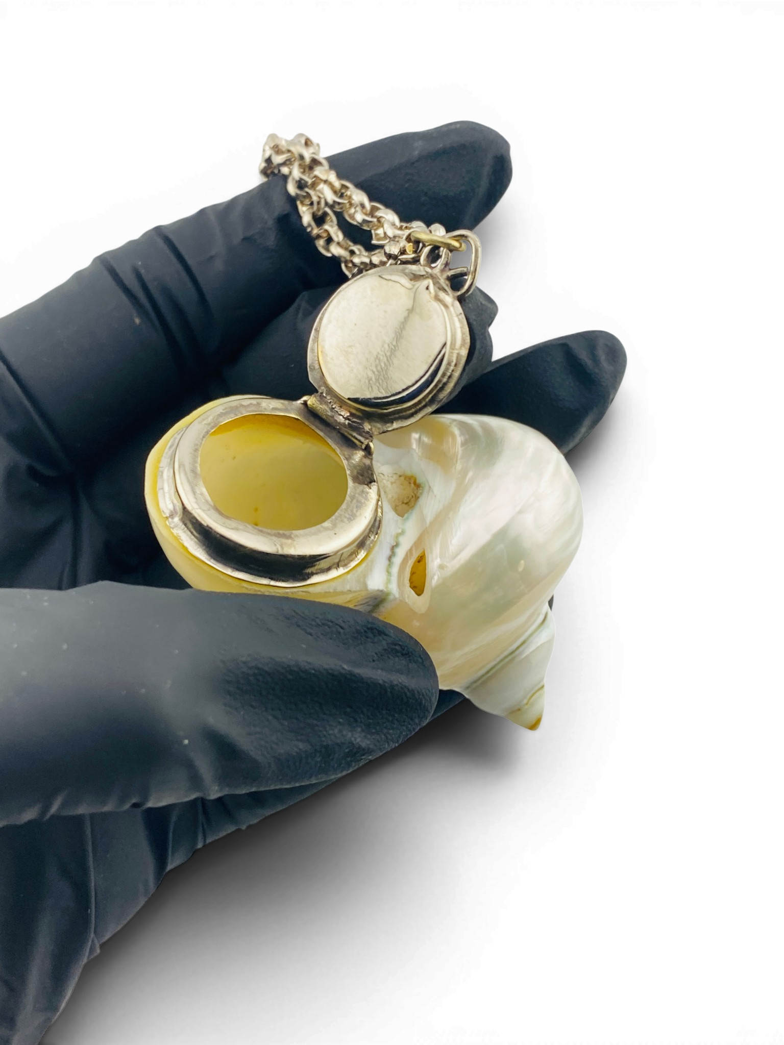 Vintage Real Shell Locket Necklace Secret Box Pendant