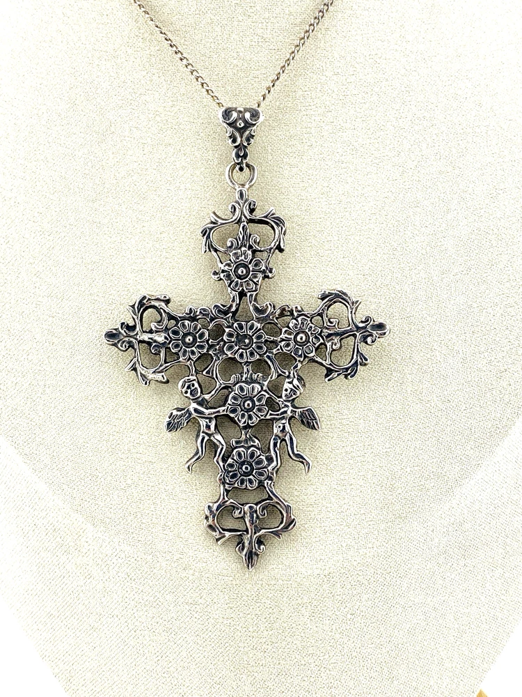 Guglielmo Cini Sterling Silver Putti Cross Pendant