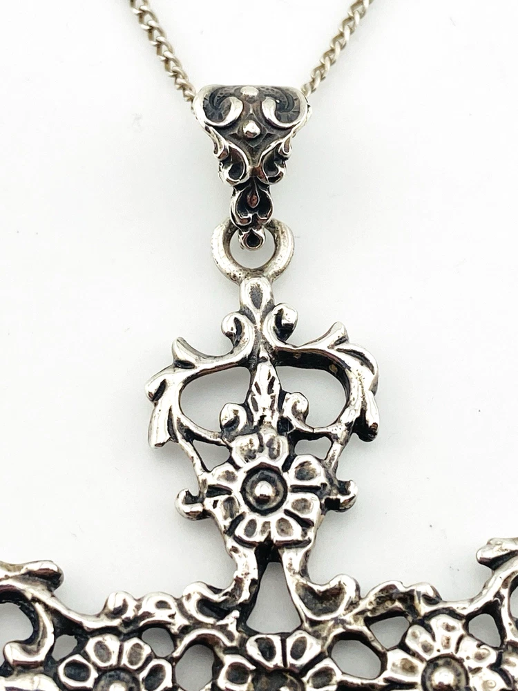 Guglielmo Cini Sterling Silver Putti Cross Pendant