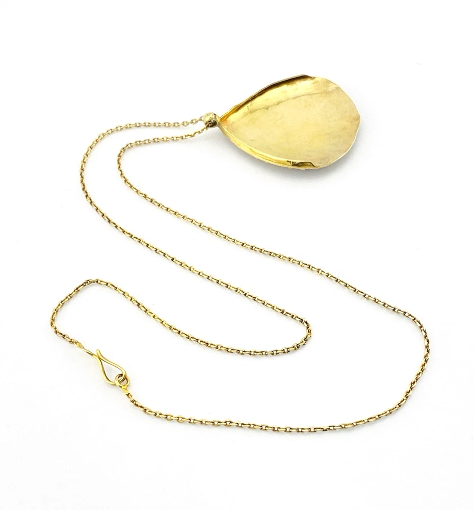 Indian guilloche enamel lac teardrop necklace in vermeil silver with blush pink and cobalt blue enamel