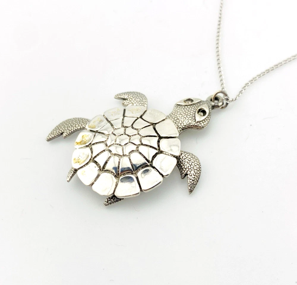 Vintage Sterling Silver Articulated Sea Turtle Necklace DJ