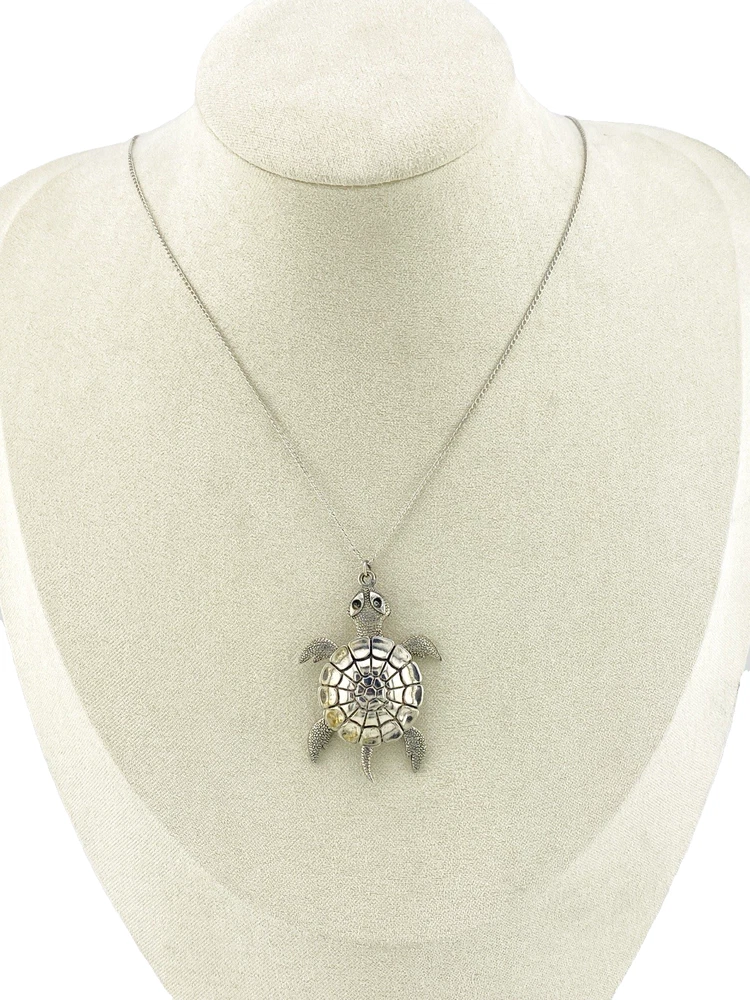 Vintage Sterling Silver Articulated Sea Turtle Necklace DJ