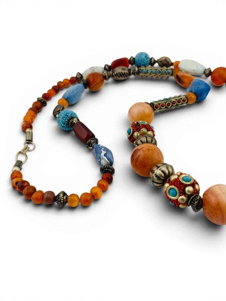 Vintage Himalayan Tibetan Necklace Agate Carnelian Artisan Beads