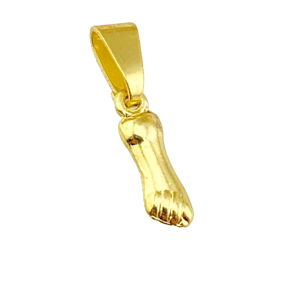 Small yellow gold-plated mano figa good luck pendant charm marked FERLON