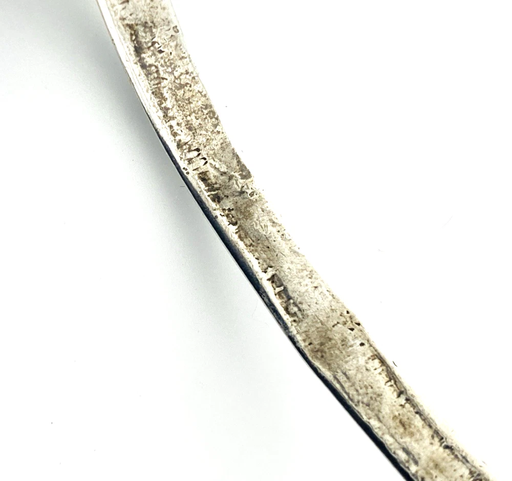 Vintage Navajo Sterling Silver Knife Edge Arrow Cuff Bracelet