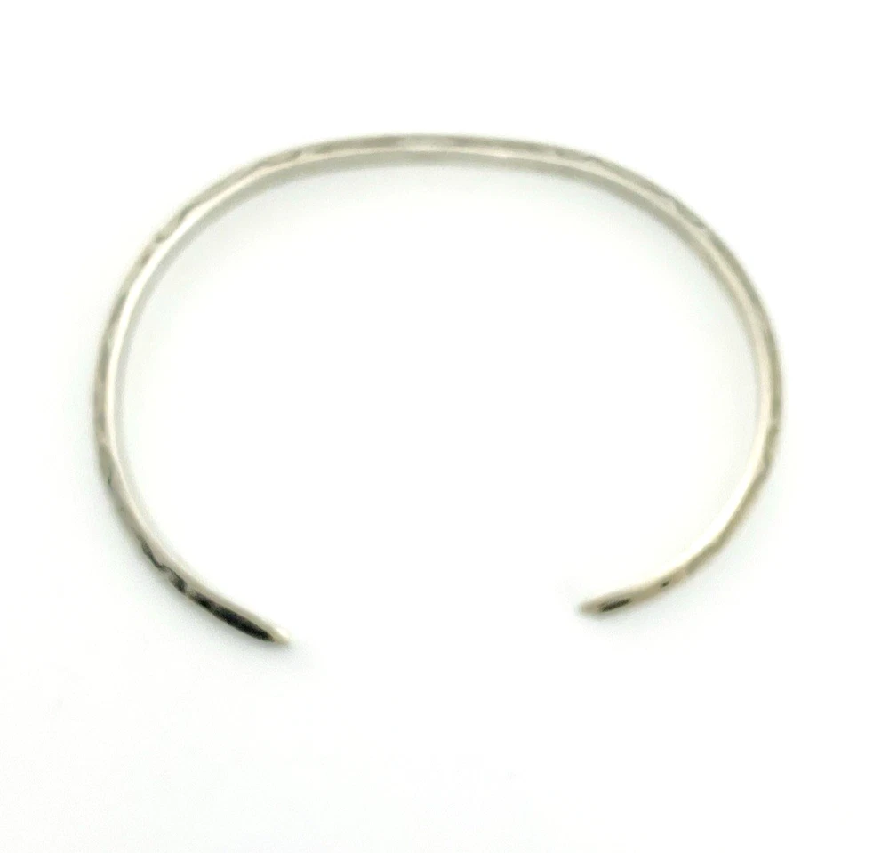 Vintage Navajo Sterling Silver Knife Edge Arrow Cuff Bracelet