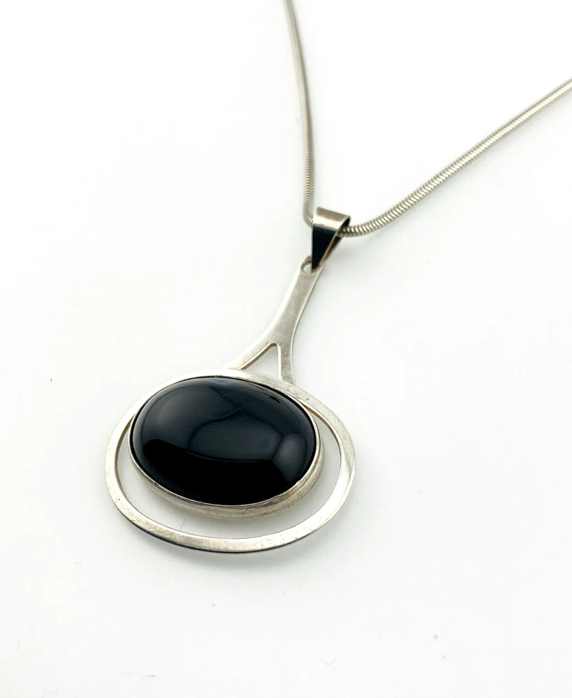 S l1000