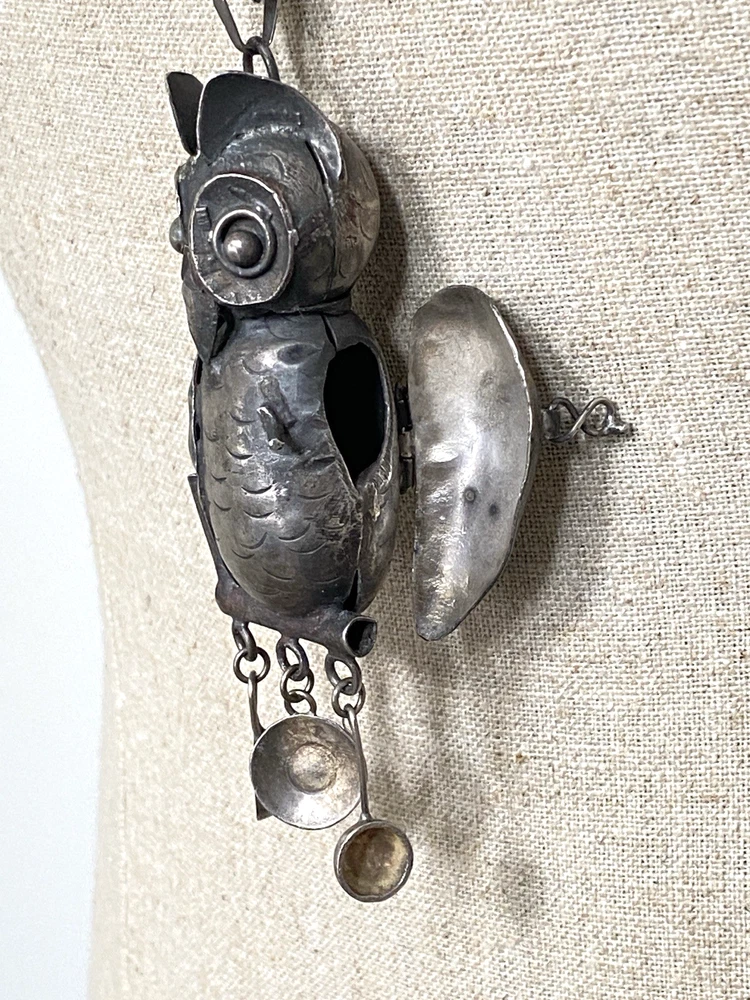 Vintage Guatemalan sterling silver owl guardapelo locket with opening body and three dangling household vessels