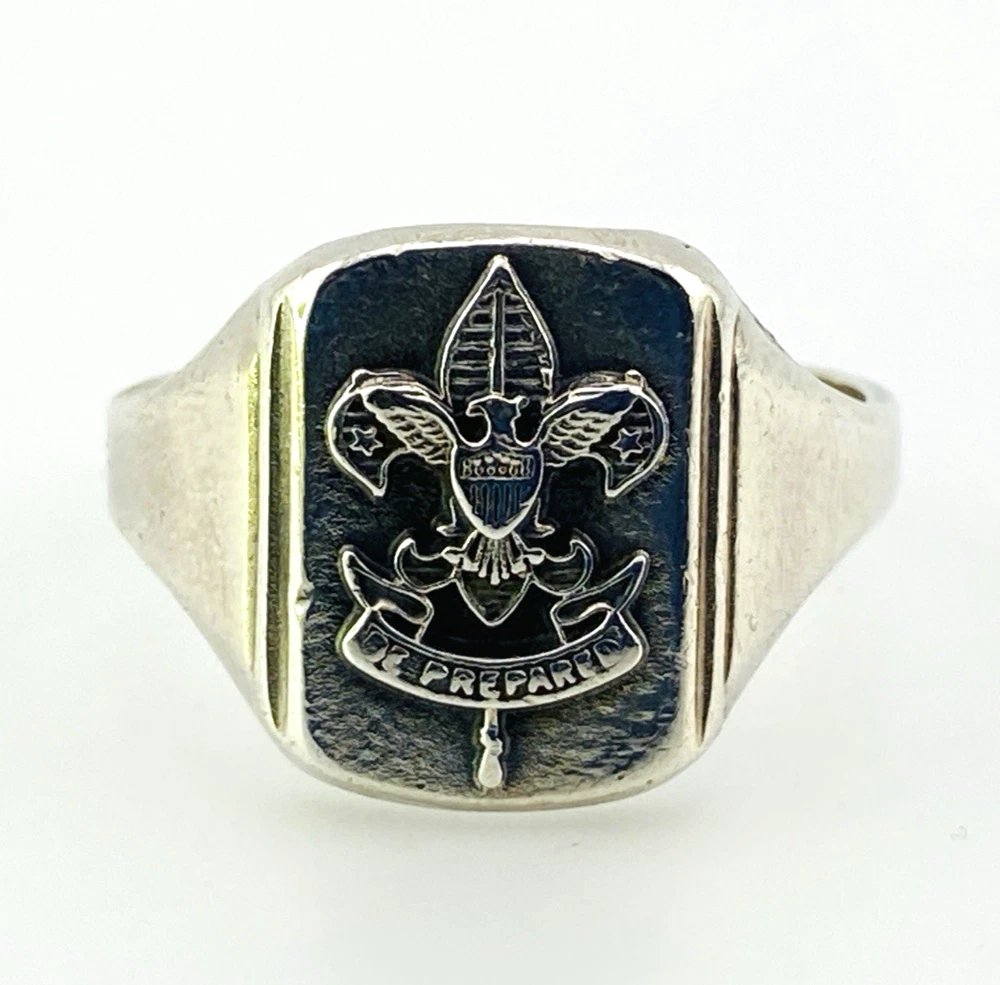 Vintage sterling silver Boy Scouts of America Be Prepared signet ring with Universal Emblem, size 10.25