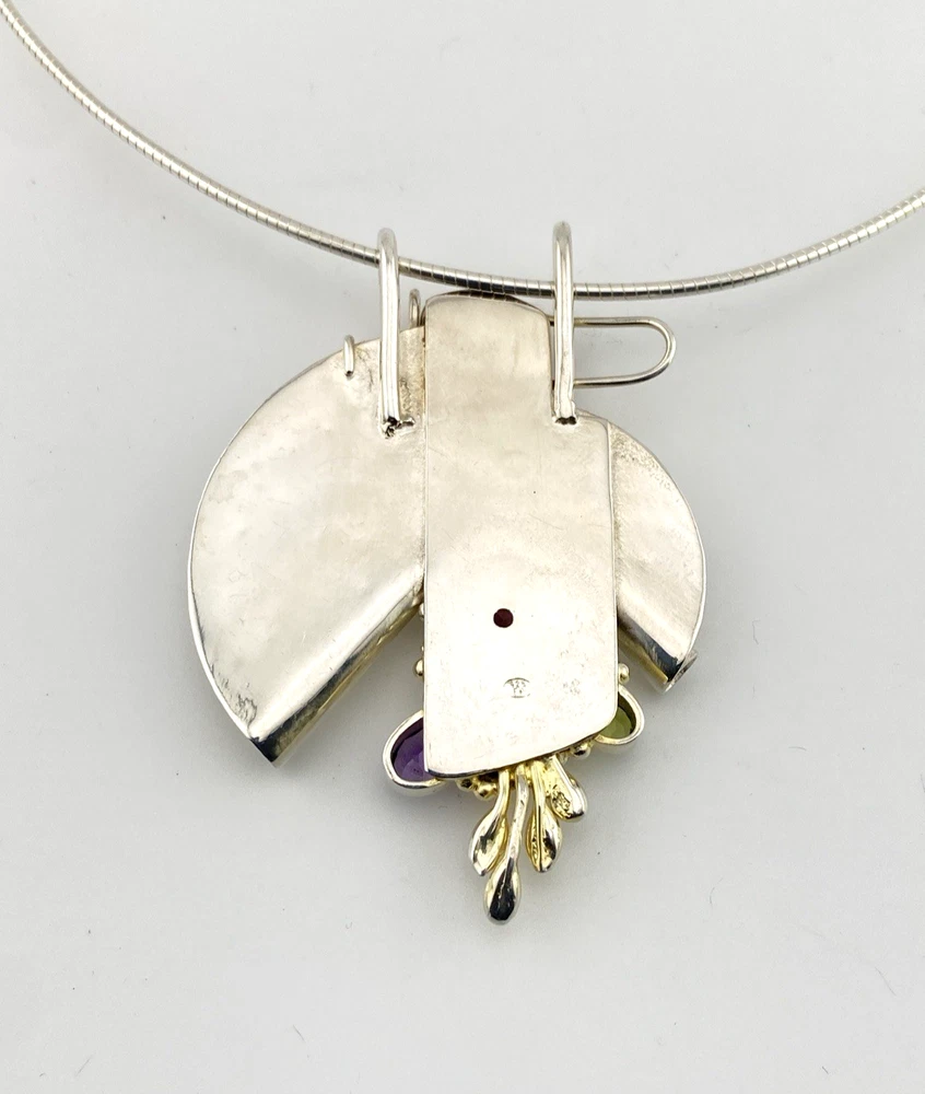 Reverse of FP 925 sterling silver studio pendant showing artist’s construction and hallmark