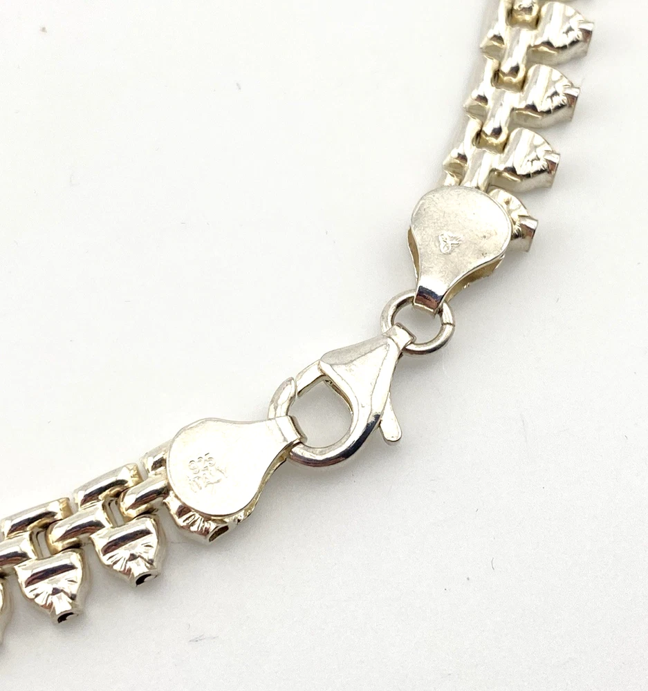 Vintage Italian sterling silver Modernist collar necklace with graduated dimensional spearhead fringe links