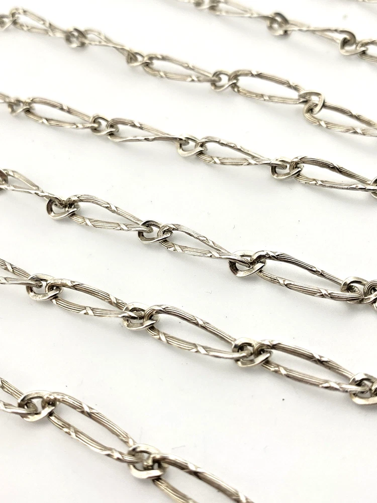 Vintage 800 Silver Sheaf Link Long Guard Chain, 58 Inches - link closed up